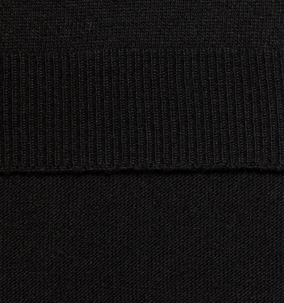 Écharpe tricotée noire - null - Noir | Sisley image number 2